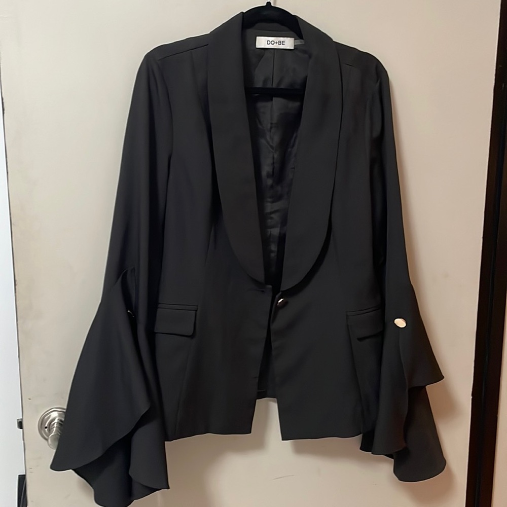 DO+BE Black Tuxedo Blazer with Flutter Sleeves